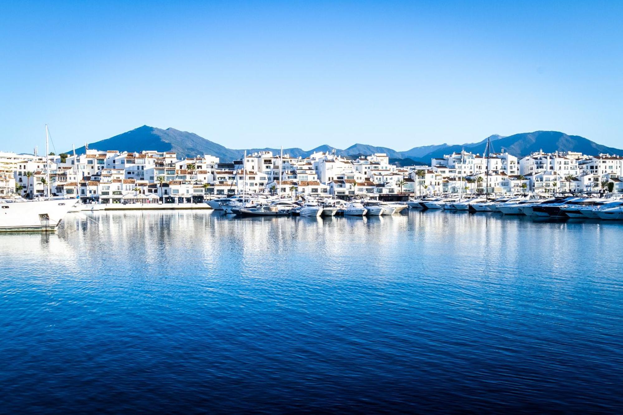 Apartment Banus - Lily Playas Del Duque Banus Marbella
