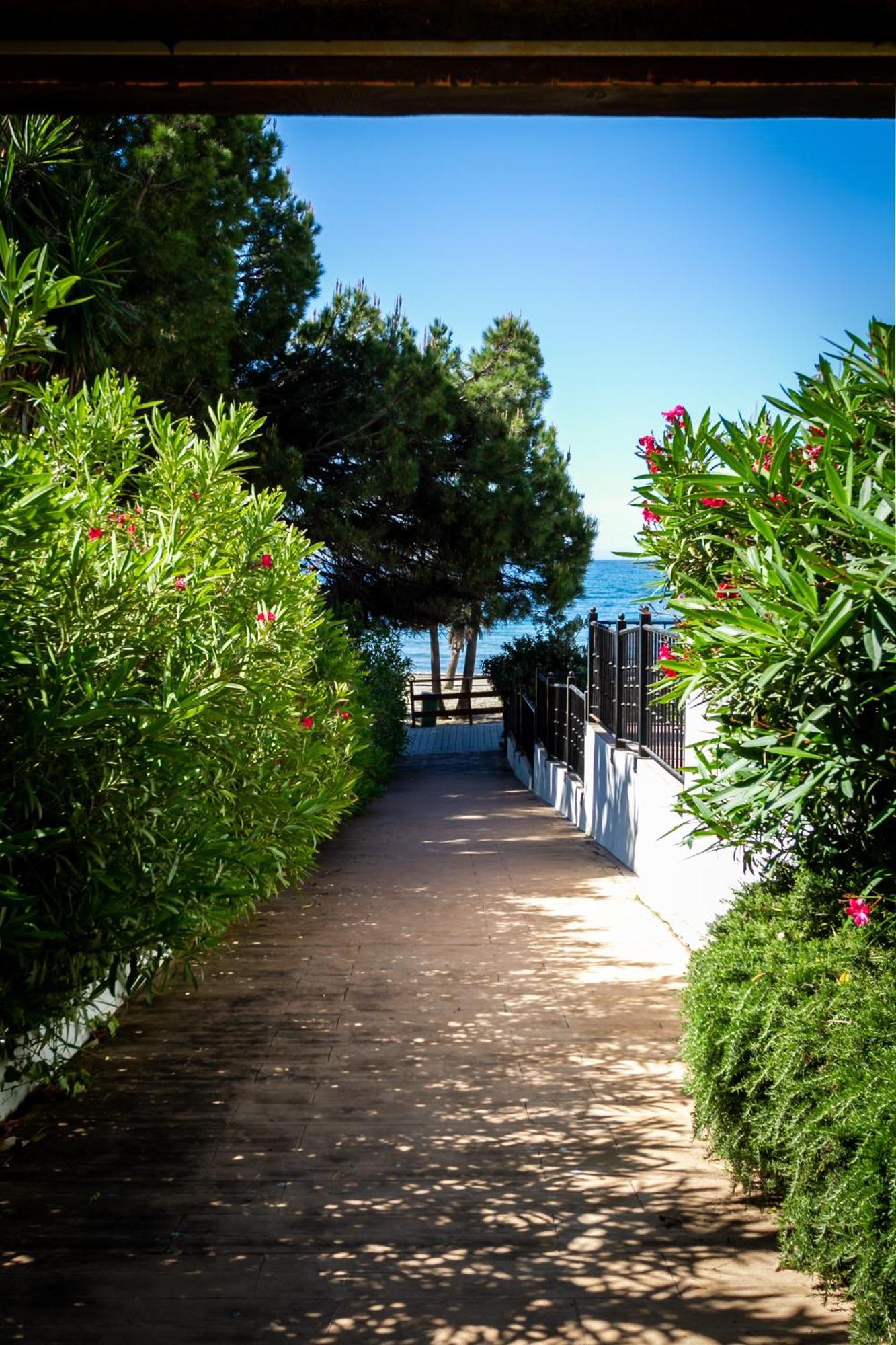 Banus - Lily Playas Del Duque Banus Marbella
