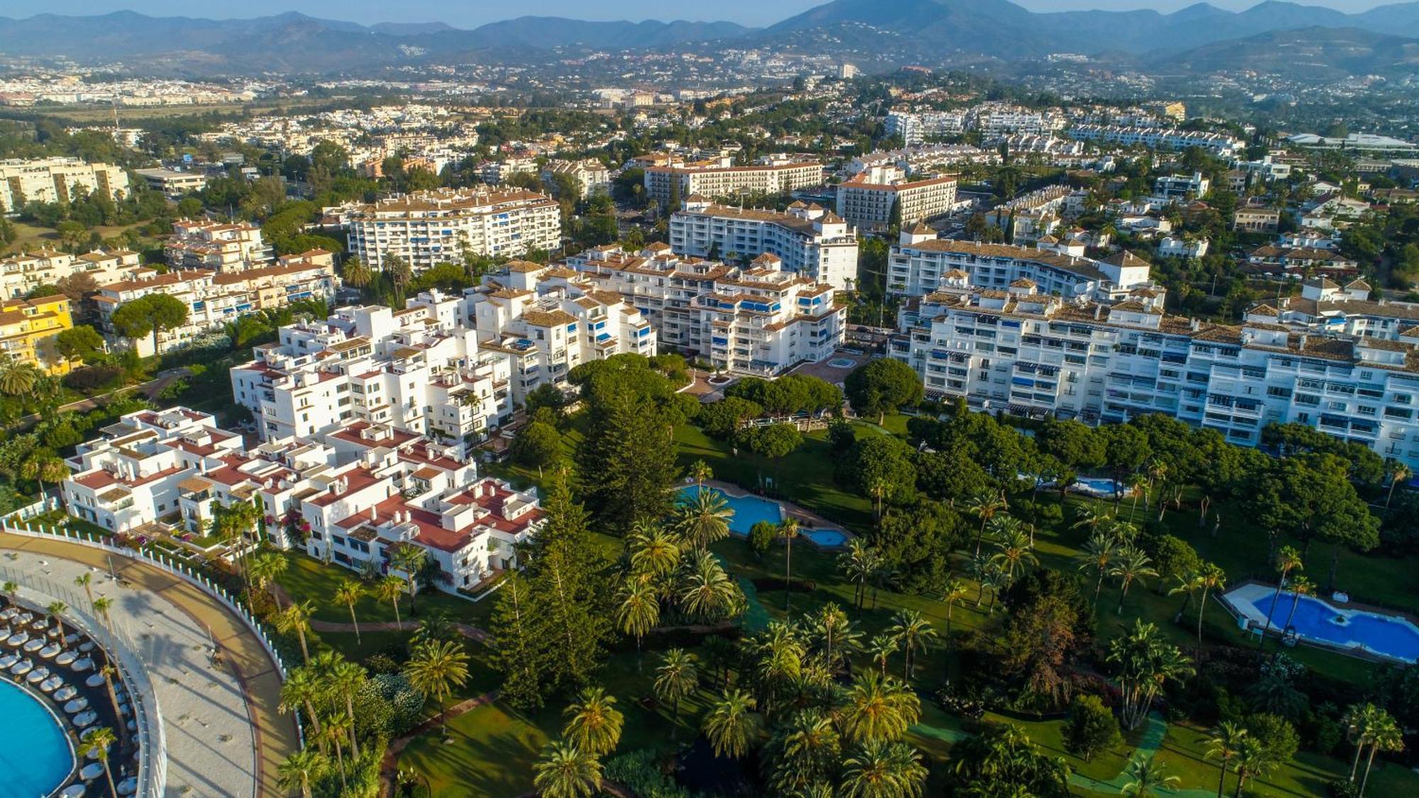 Apartment Banus - Lily Playas Del Duque Banus Marbella