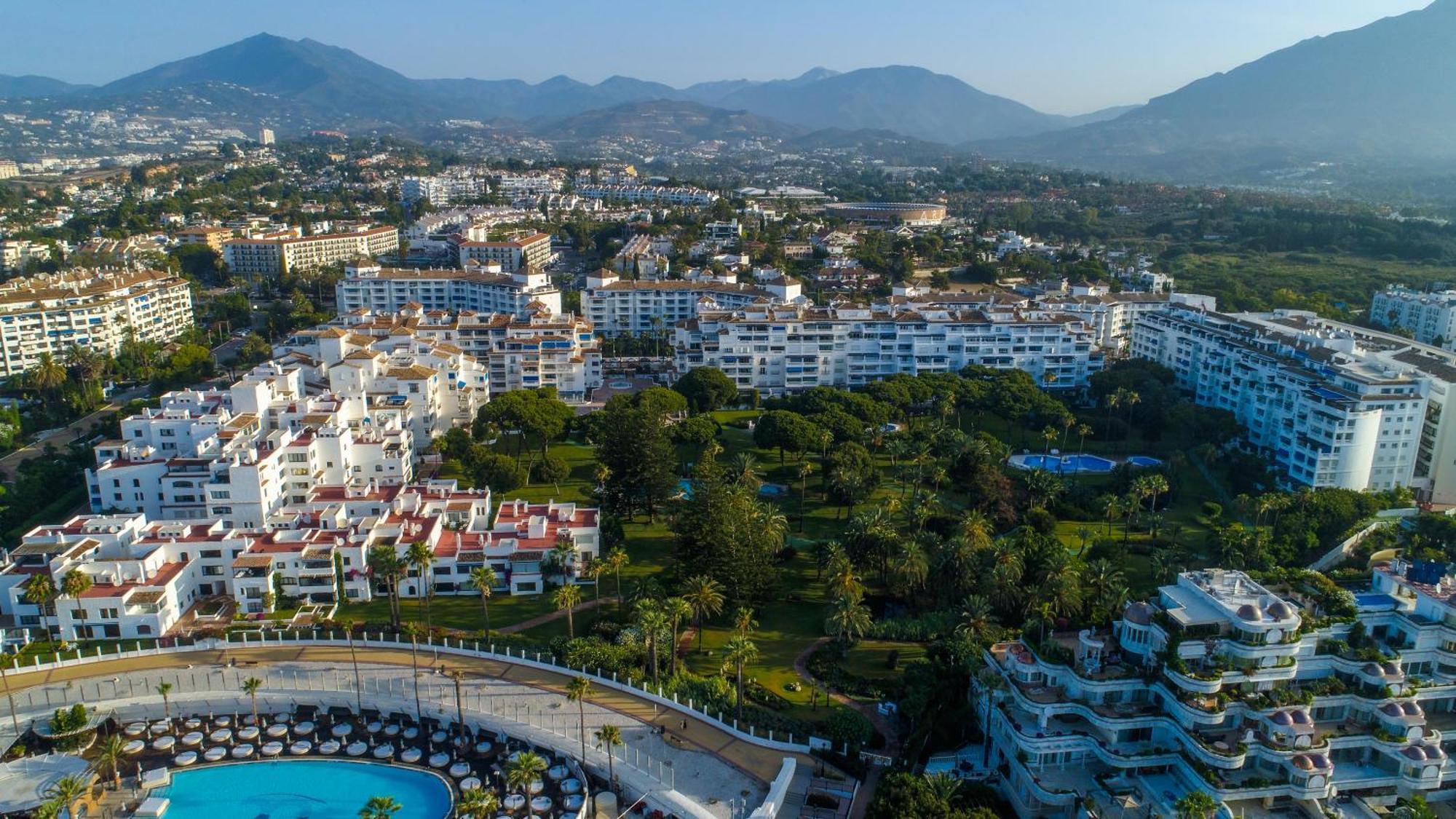 Banus - Lily Playas Del Duque Banus Marbella